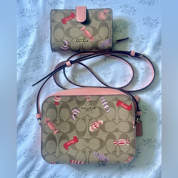 Coach mini camera Crossbody Bag and matching Wallet - Picture 1 of 15